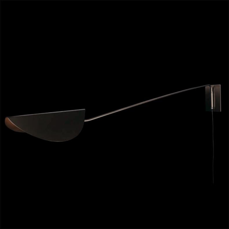 Mid-Century moderno Lampada da parete Christophe Pillet 'Plume' Grande di Oluce in vendita