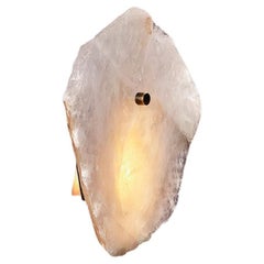 Applique « Petra I » de Christopher Boots, Mono, tranche de quartz transparente
