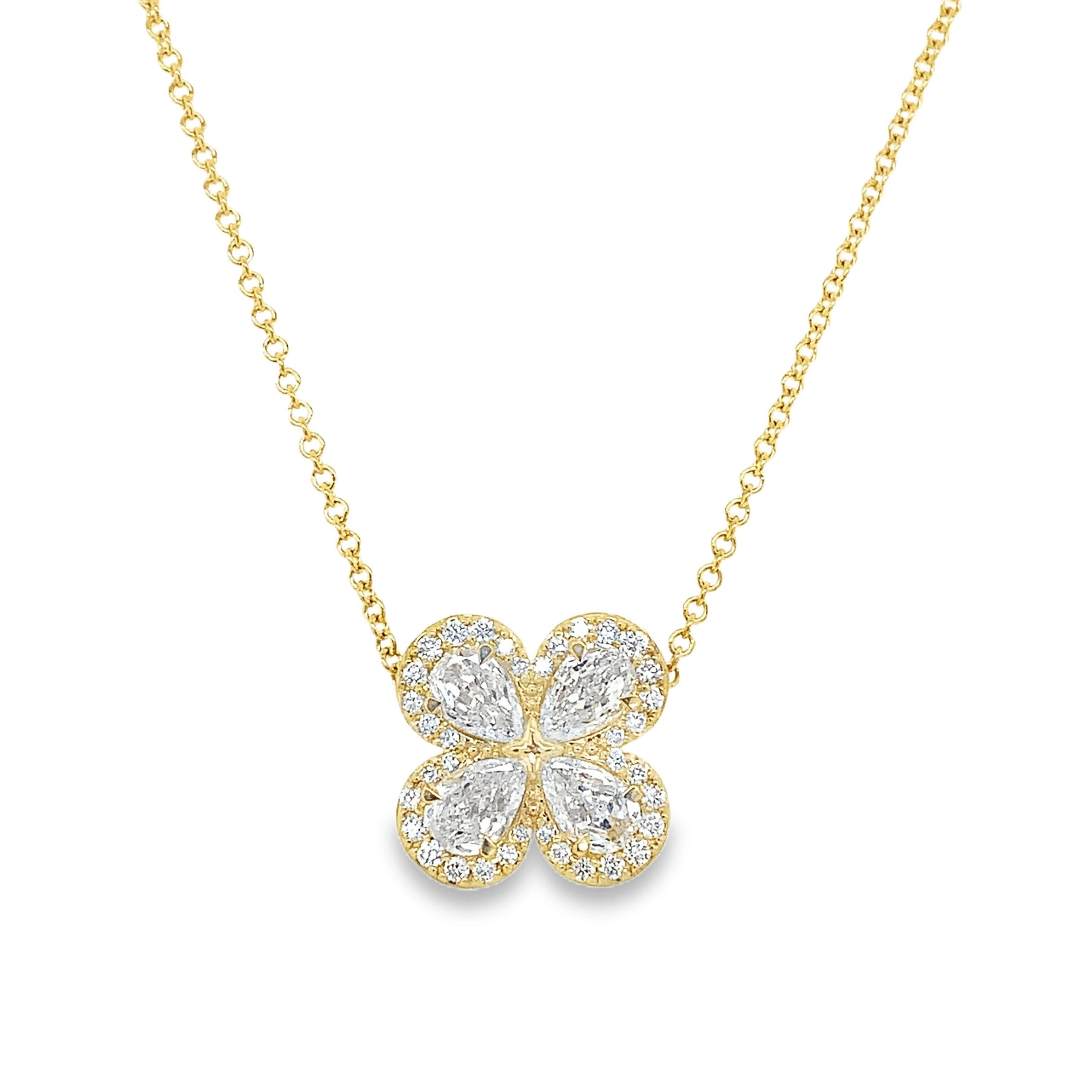 Christopher Designs Classic L'Amour - Ciondolo a forma di pera con diamante aureolato incastonato in 18 carati Y/G 
Questo bellissimo modello Alhambra presenta quattro pietre centrali a forma di pera ed è impreziosito da 36 diamanti in pavé.
4
