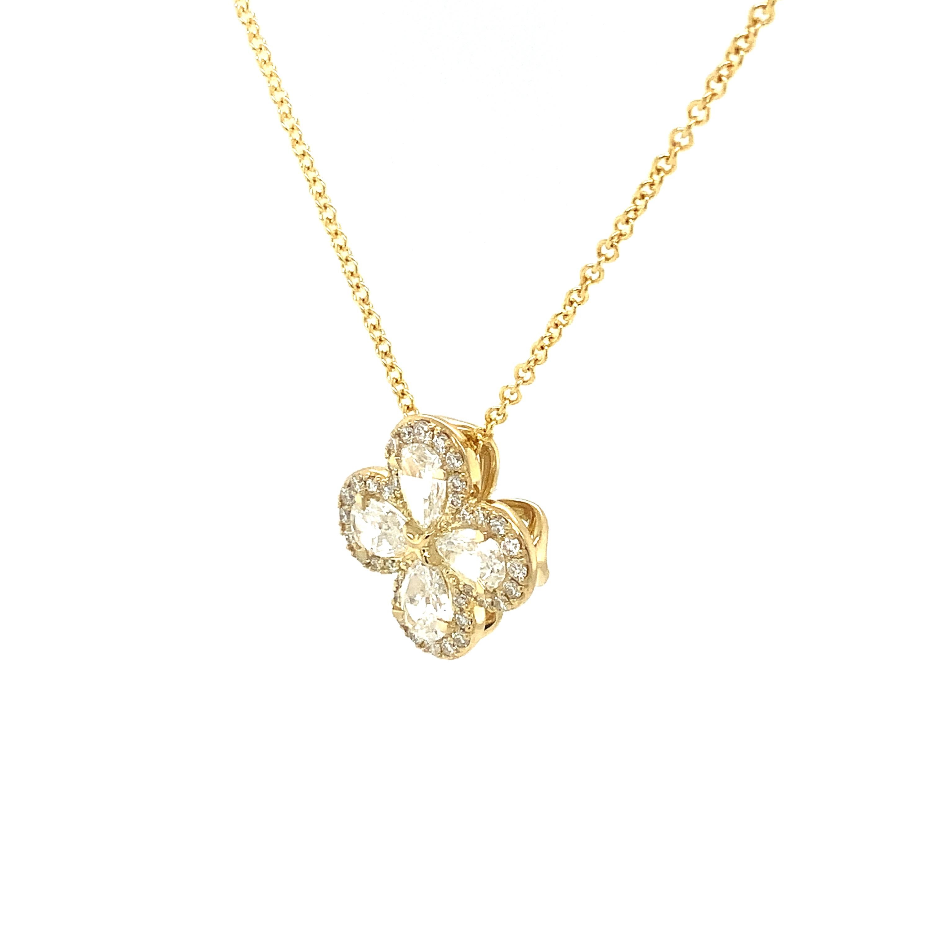 Contemporaneo Christopher Designs Ciondolo classico L'Amour con diamante a forma di pera tagliato a vivo in 18 carati in vendita