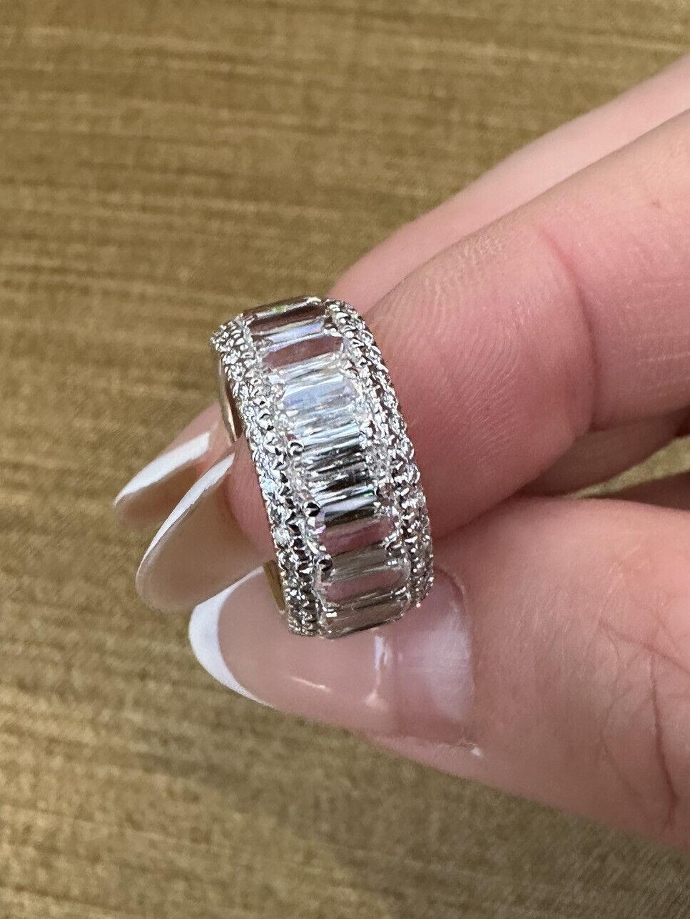 Christopher Designs Crisscut L'Amour Diamond Wide Eternity Band in 18k White Gold

Wide Crisscut L'Amour Diamond Eternity Band features three rows of Diamonds going all the way around with 19 Crisscut 