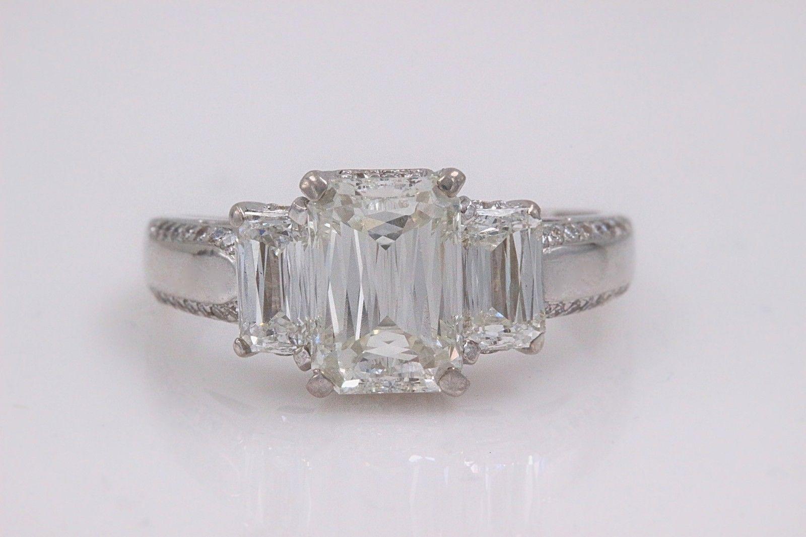 Christopher Designs Crisscut Three-Stone Diamond Engagement Ring 3.25 Carat In Excellent Condition In San Diego, CA