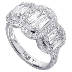 Christopher Designs, bague L''Amour Crisscut en or blanc 18 carats sertie d'un halo de 3 diamants