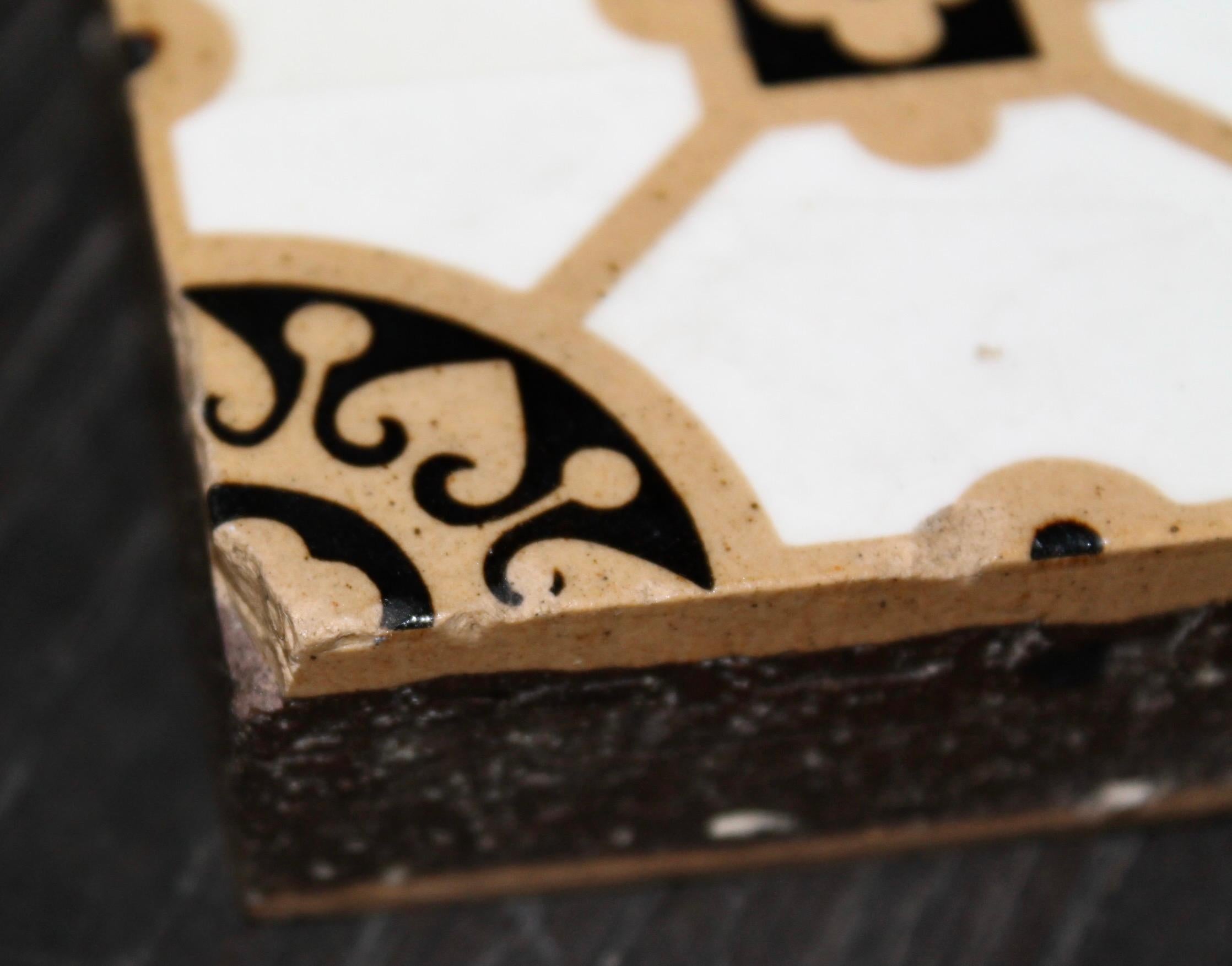 Christopher Dresser Designs Minton & Co. Carreaux encaustiques en vente 2