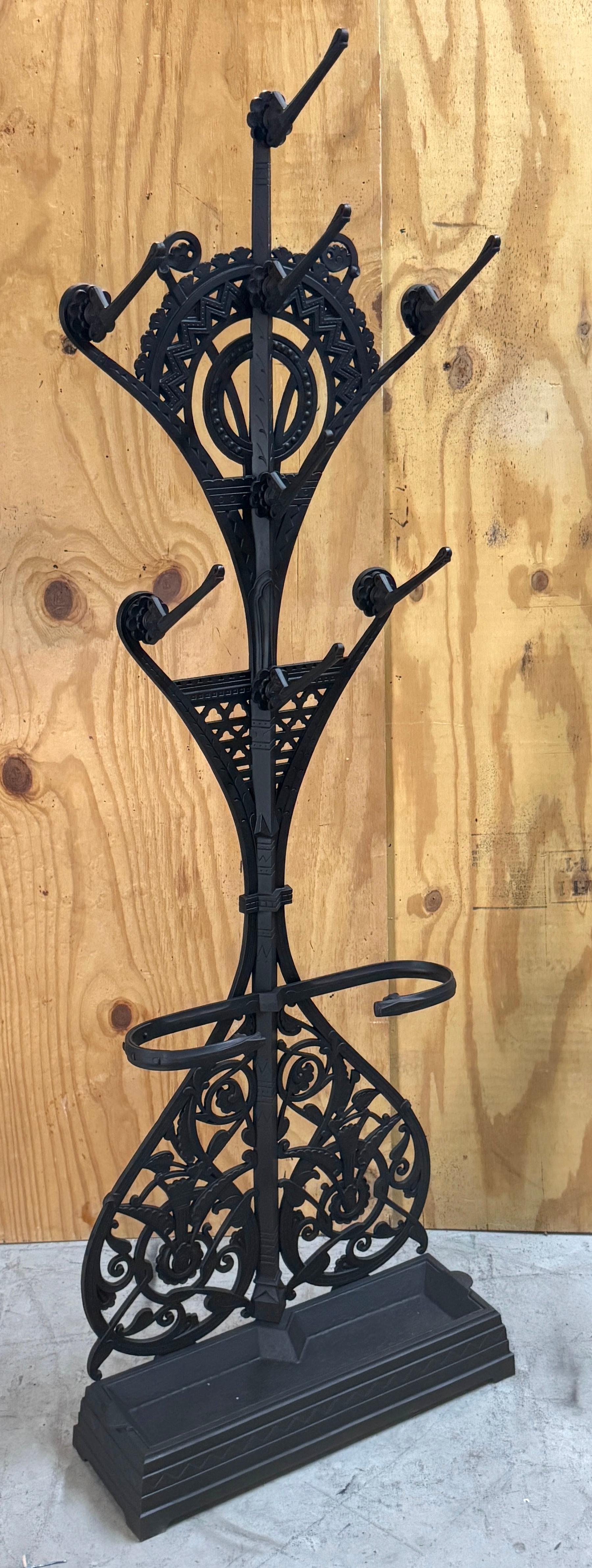 Christopher Dresser für Coalbrookdale, Cast Iron Aesthetic Movement Hall Stand (19. Jahrhundert) im Angebot