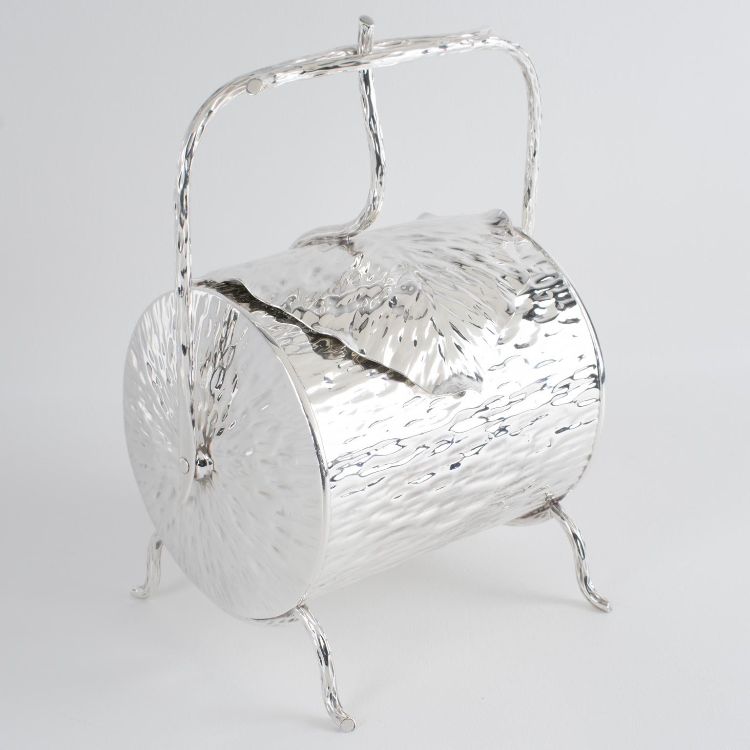 Christopher Dresser for Hukin and Heath Silver Plate Candy Box, circa 1880 In Good Condition For Sale In Atlanta, GA