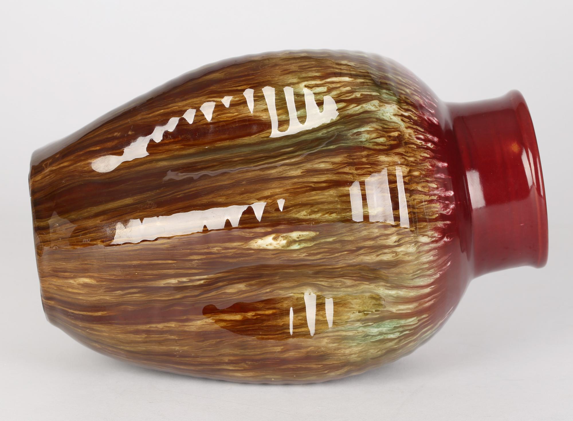 Christopher Dresser Linthorpe Pinched Streak glasierte Kunstkeramik-Vase (Spätes 19. Jahrhundert) im Angebot