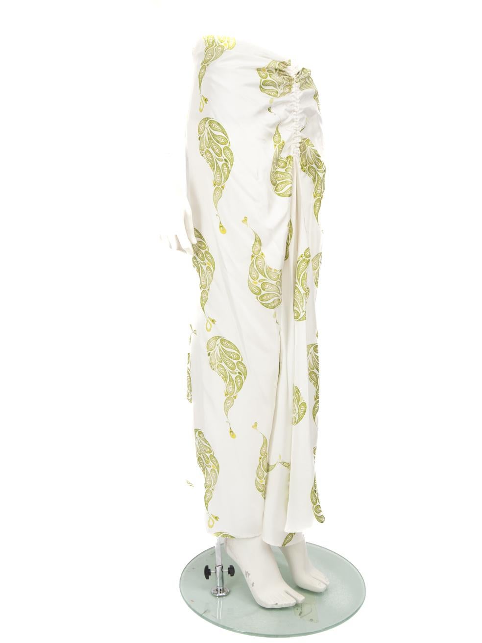 CONDITION is Very good. Minimal wear to the skirt is evident, there is a small mark on the back of this used Christopher Esber designer resale item.
  
  
  
  Details
  
  
  Multicolour- ecru, green
  
  Silk
  
  Skirt
  
  Paisley print
  
 