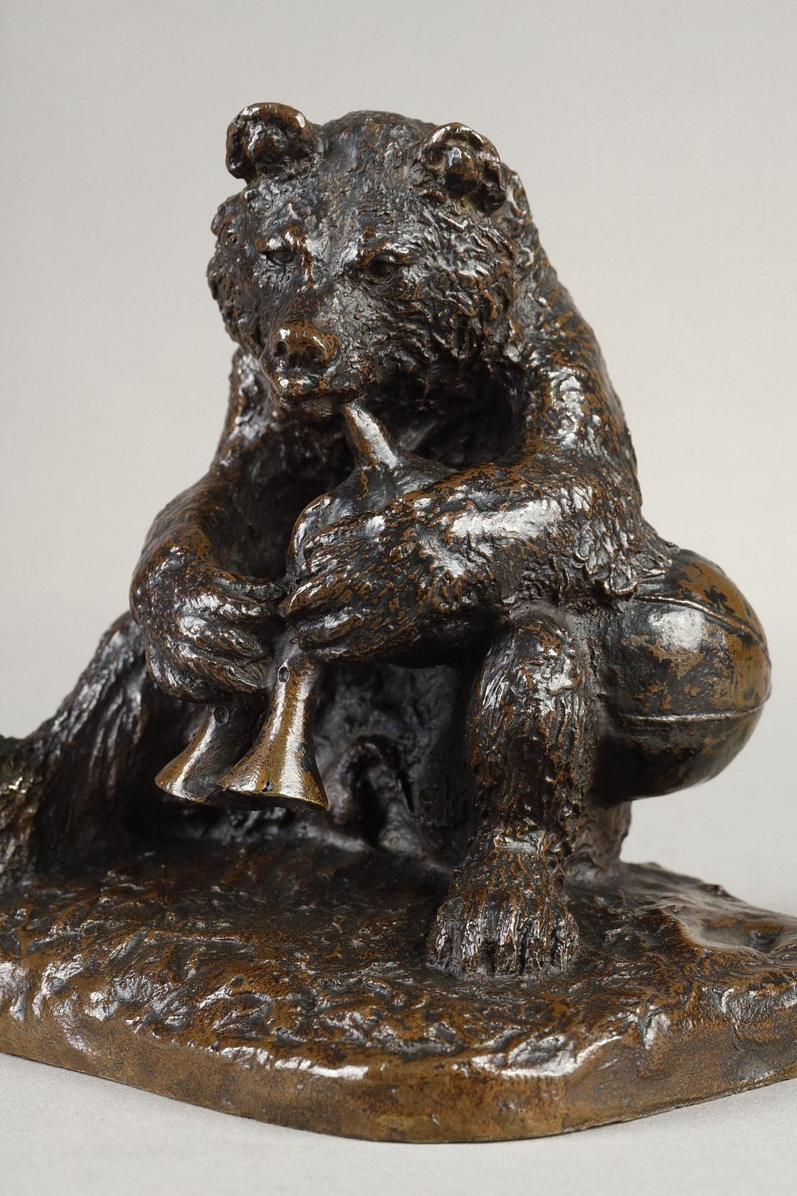 Cornemuseur de l'ours - Sculpture de Christopher Fratin