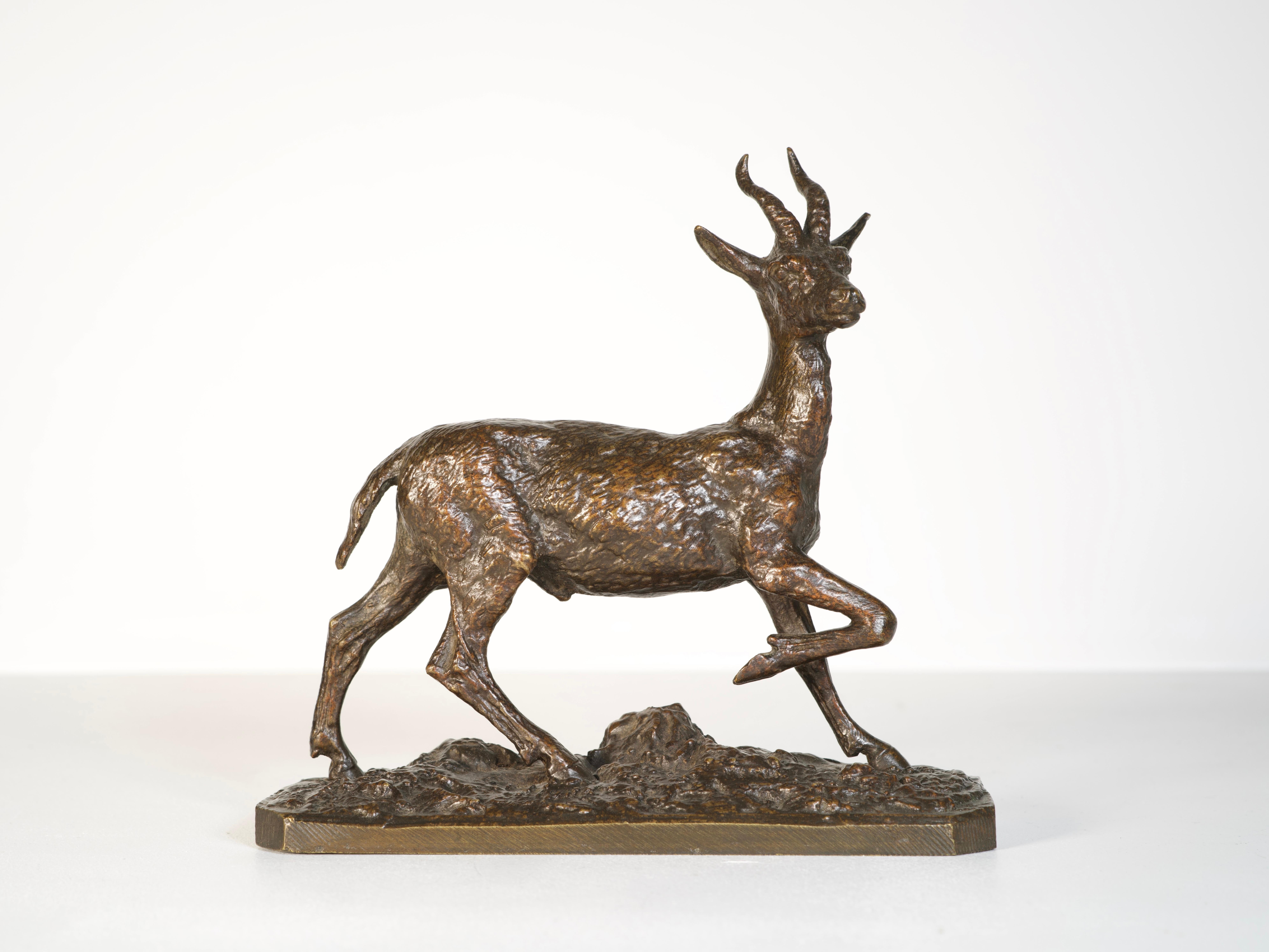 Christopher Fratin Figurative Sculpture - Gazelle, sculpture animalière en bronze de Christophe Fratin 19e siècle