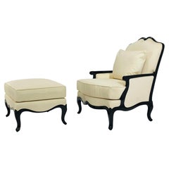 Christopher Guy French Regency Style Lounge Chair & Ottoman in Creme gepolstert