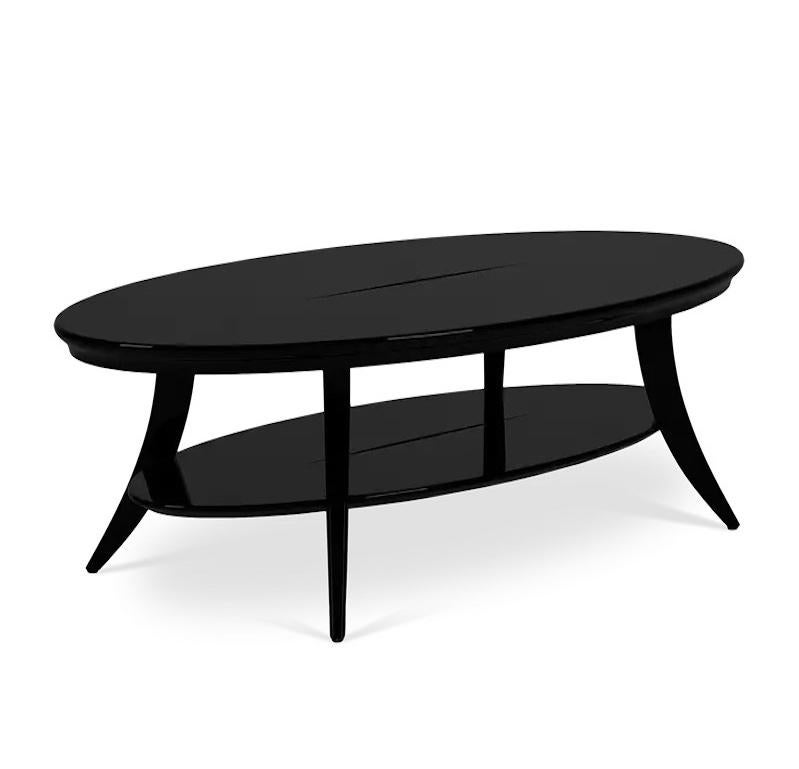 Nous vous présentons la table basse en laque noire Christopher Guy Montand, une pièce maîtresse étonnante qui incarne le luxe et un design sophistiqué. Avec sa finition élégante en laque noire, cette table a une hauteur de 14 pouces, une largeur