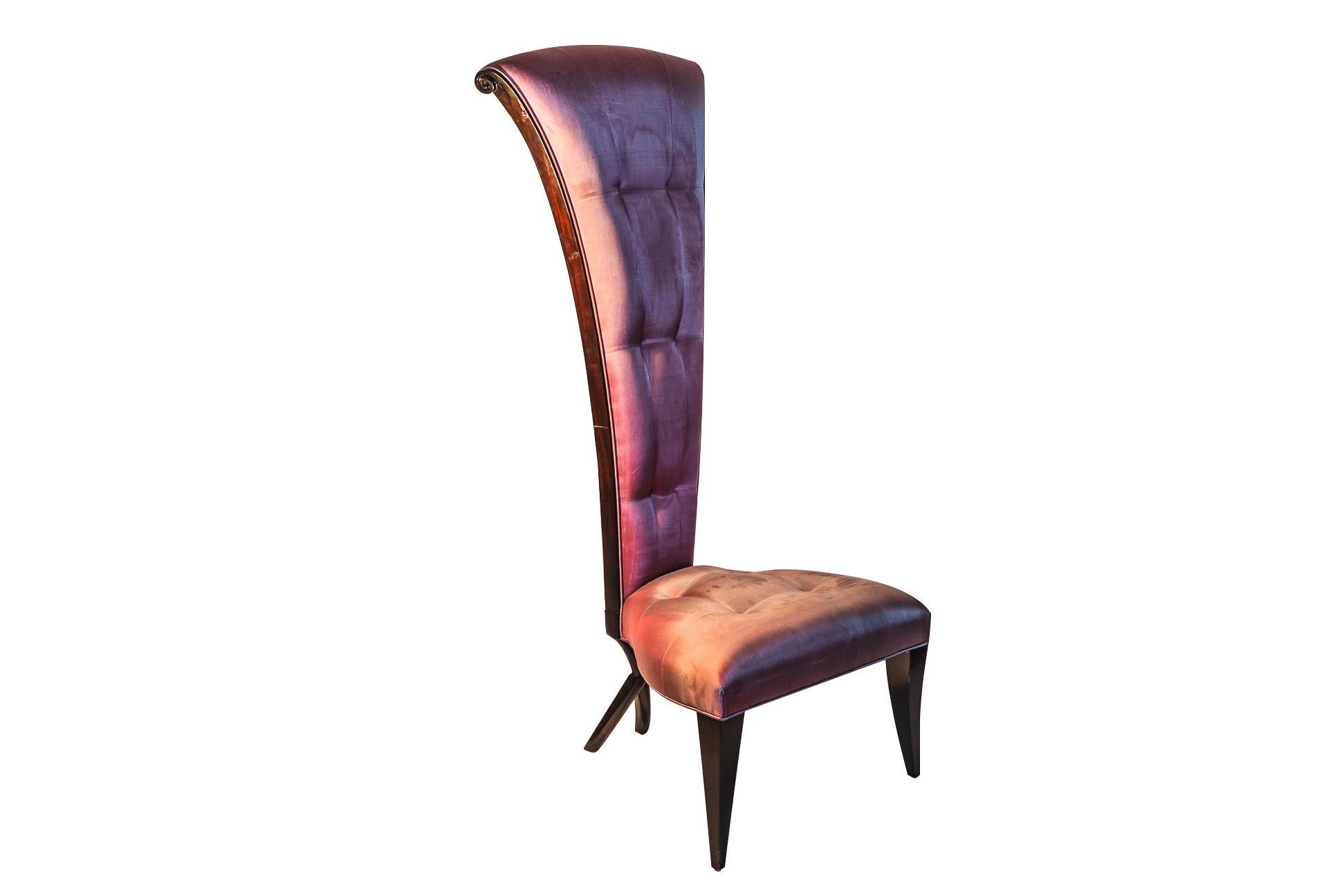 Christopher Guy (1960-2020), Tall chair,
High curved roll-up backrest, curved front legs,
X-shaped posterior base,
Padded raspberry velvet trim,
Upholstery to be redone,
England, circa 1990.

Measures: Height 160 cm, width 66 cm, depth 66 cm, seat