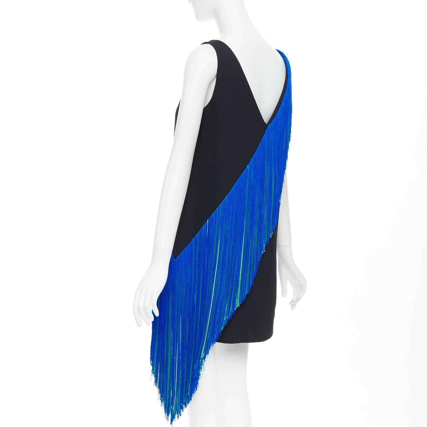 Christopher Kane 2016 Runway Asymmetric Fringing Strip mini abito con frange UK8 S in vendita 1