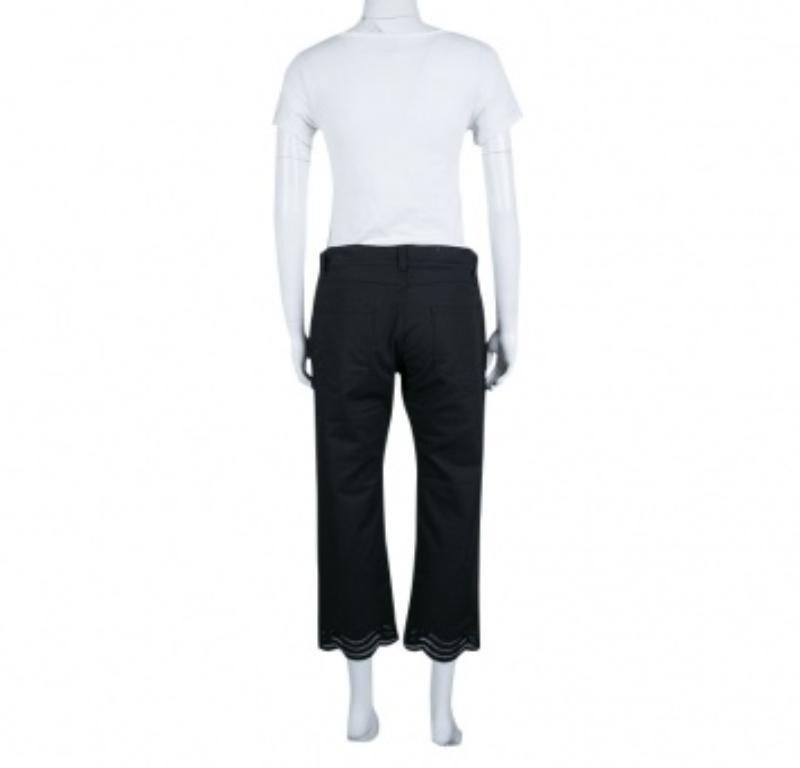 Christopher Kane Jeans cropped con dettaglio orlo ricamato nero S In condizioni buone in vendita a Dubai, Al Qouz 2