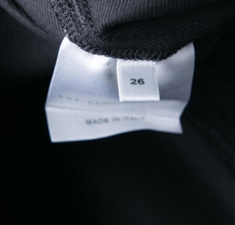 Christopher Kane Jeans cropped con dettaglio orlo ricamato nero S in vendita 1