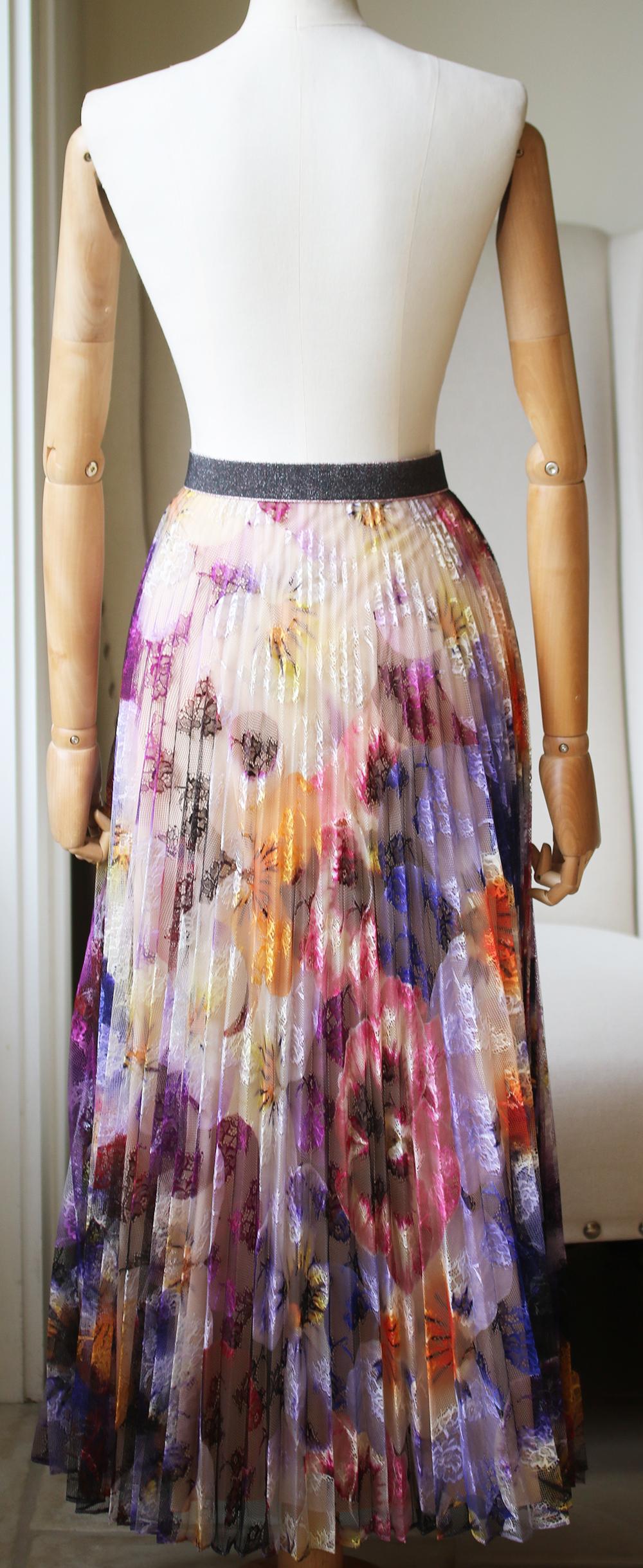 printed lace skirt