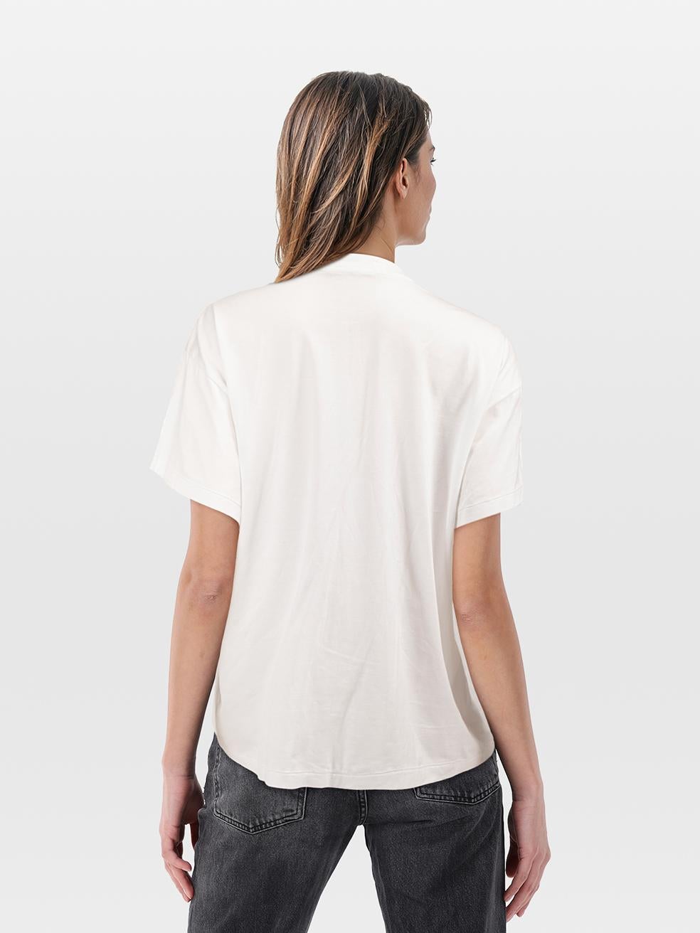 L'ÉTAT est très bon. L'usure minimale de la partie supérieure est évidente. Décoloration à l'intérieur de l'encolure sur cet article de revente d'occasion de Christopher Kane. Les décolorations peuvent nécessiter un lavage délicat à la main,