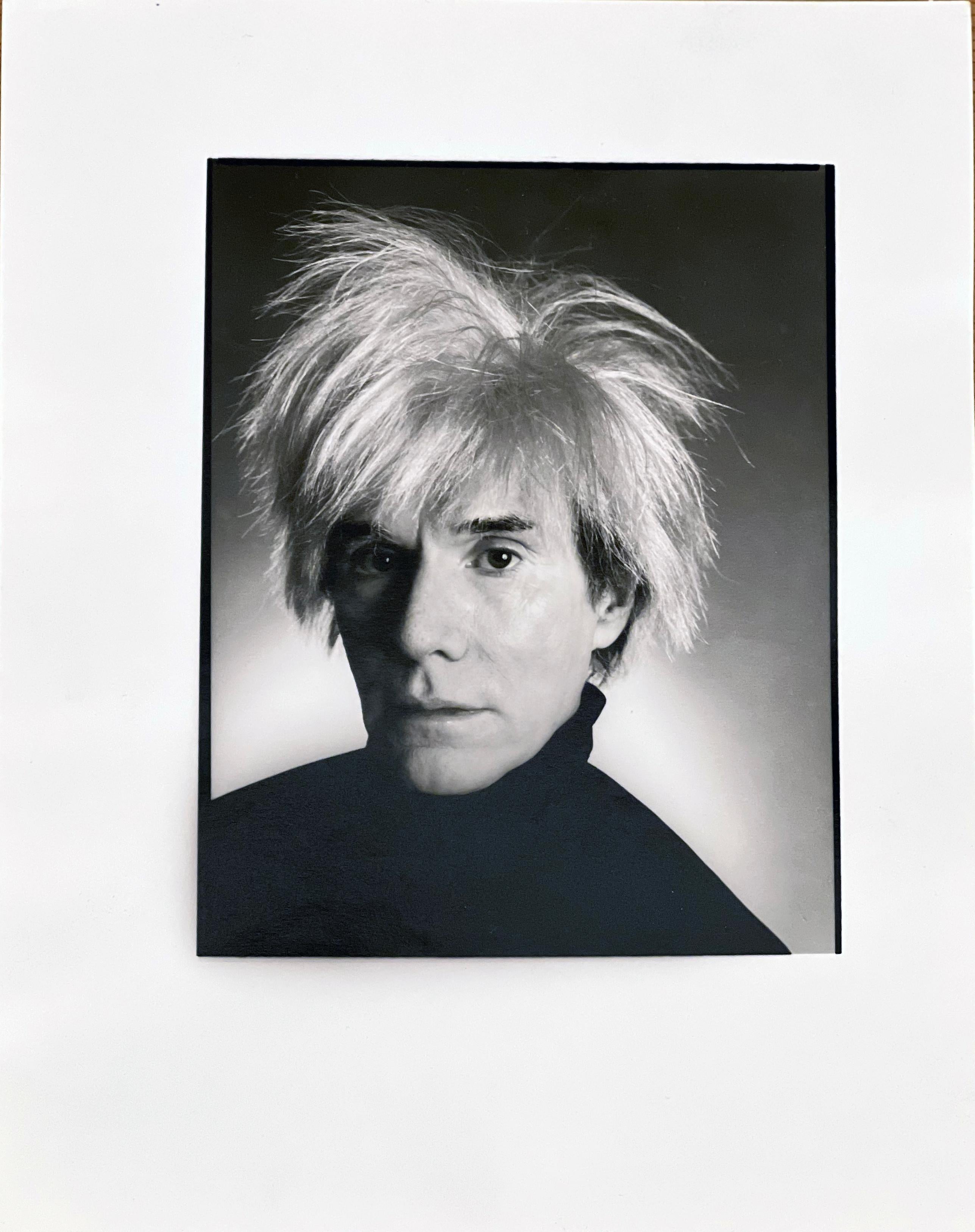Christopher Makos Black and White Photograph – Andy Warhol Porträt, Schwarz-Weiß-Fotografie eines Celebrity-Künstlers