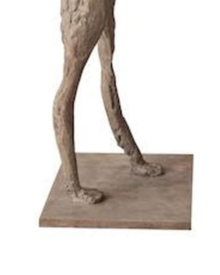 Bronzo Ed.5		
H152 x W60 x D49 cm		
Tempi di consegna di 8-10 settimane