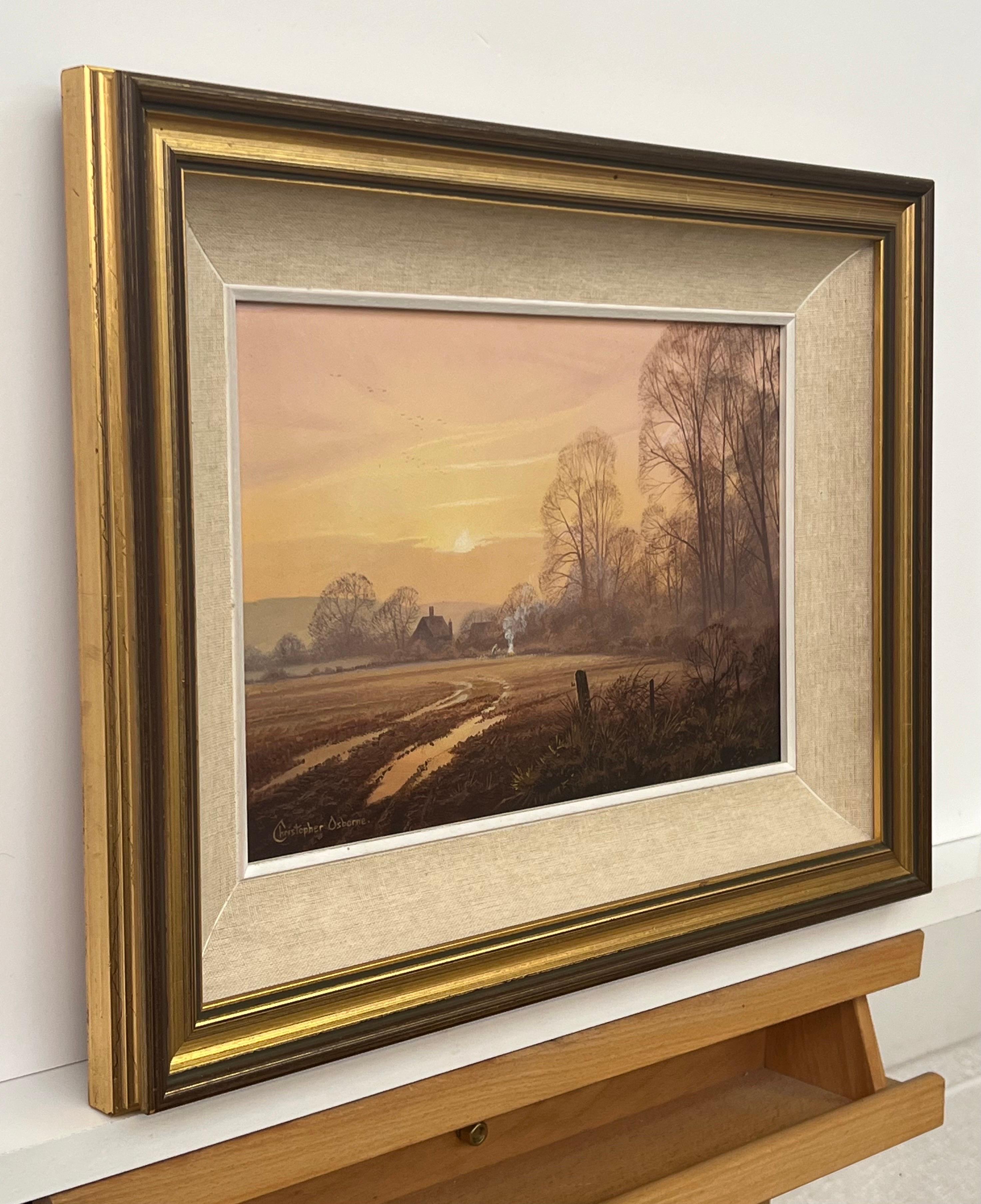 The Farm in the Woods at Sunset in der englischen Landschaft mit warmen braunen Farben – Painting von Christopher Osborne