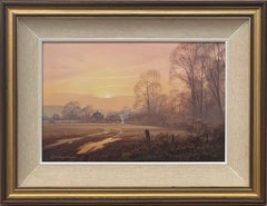 Ferme dans les WARM au coucher du soleil dans la campagne anglaise aux couleurs chaudes de Brown