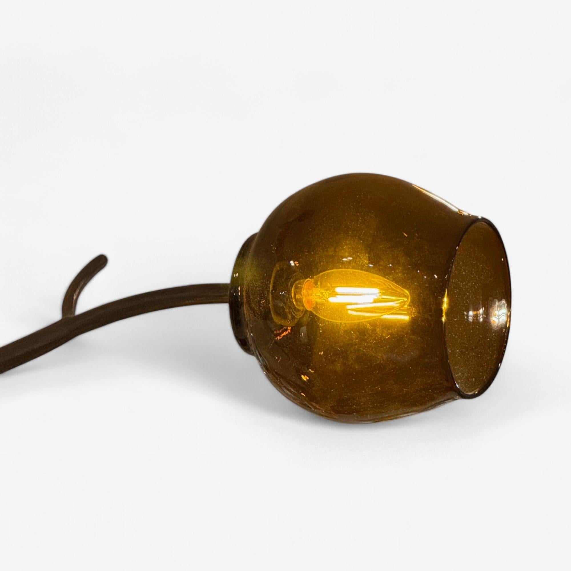 Christopher Poehlmann, Lampadario moderno a sospensione Christopher Blossom, vetro argentato, 21° C. in vendita 1