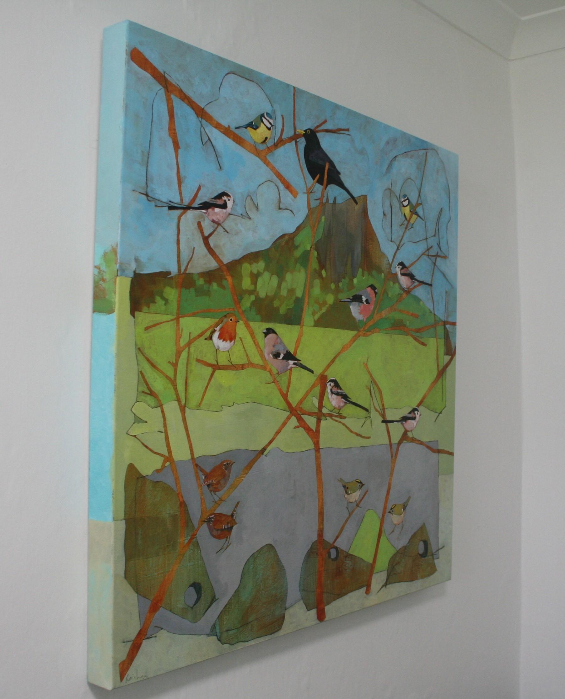 Die Vögel über dem Pferd  - zeitgenössisches dekoratives, farbenfrohes Landschaftsgemälde (Grau), Landscape Painting, von Christopher Rainham