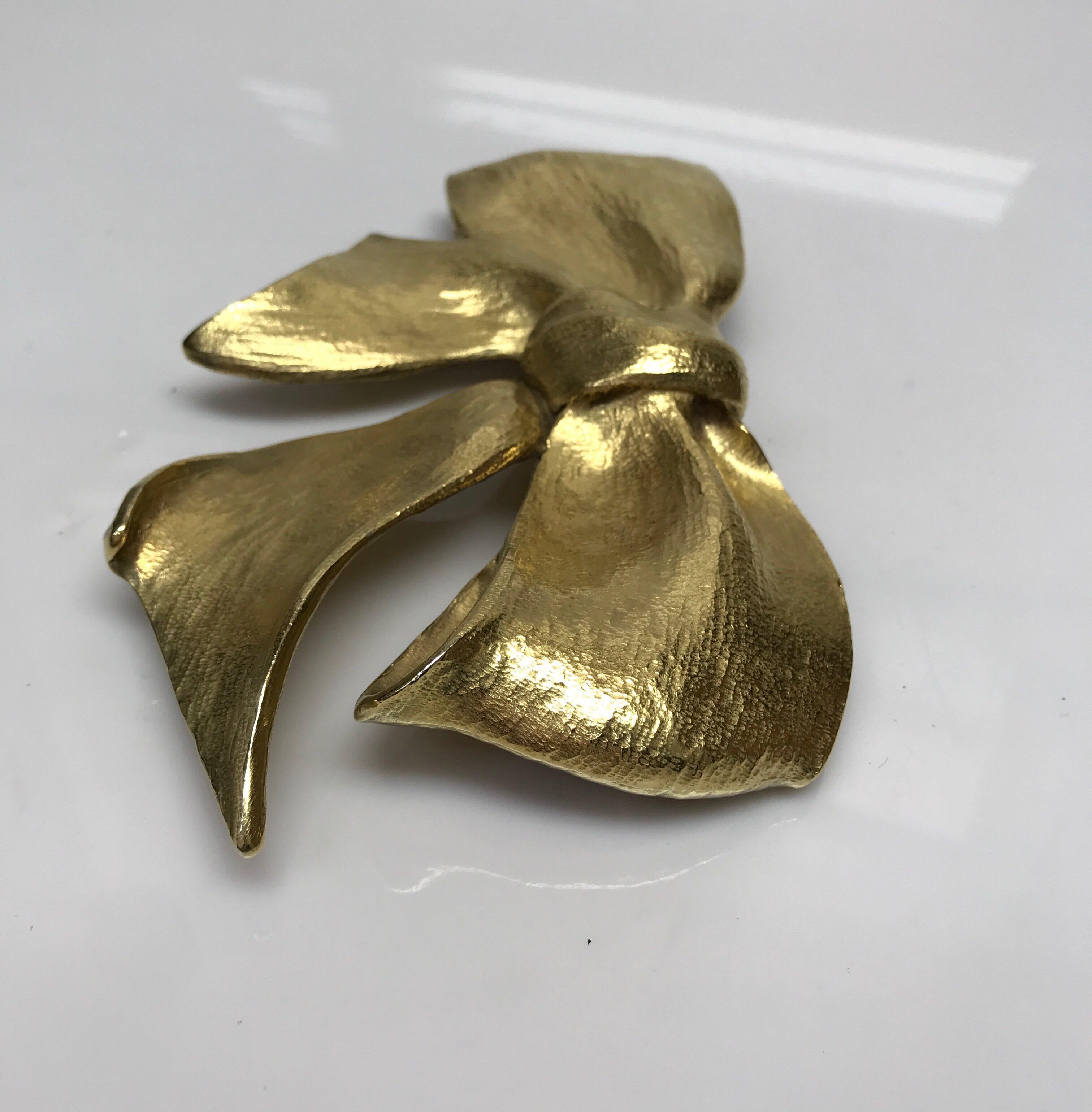 Christopher Ross Gold Bow Belt Buckle 1983 In Excellent Condition In West Palm Beach, FL