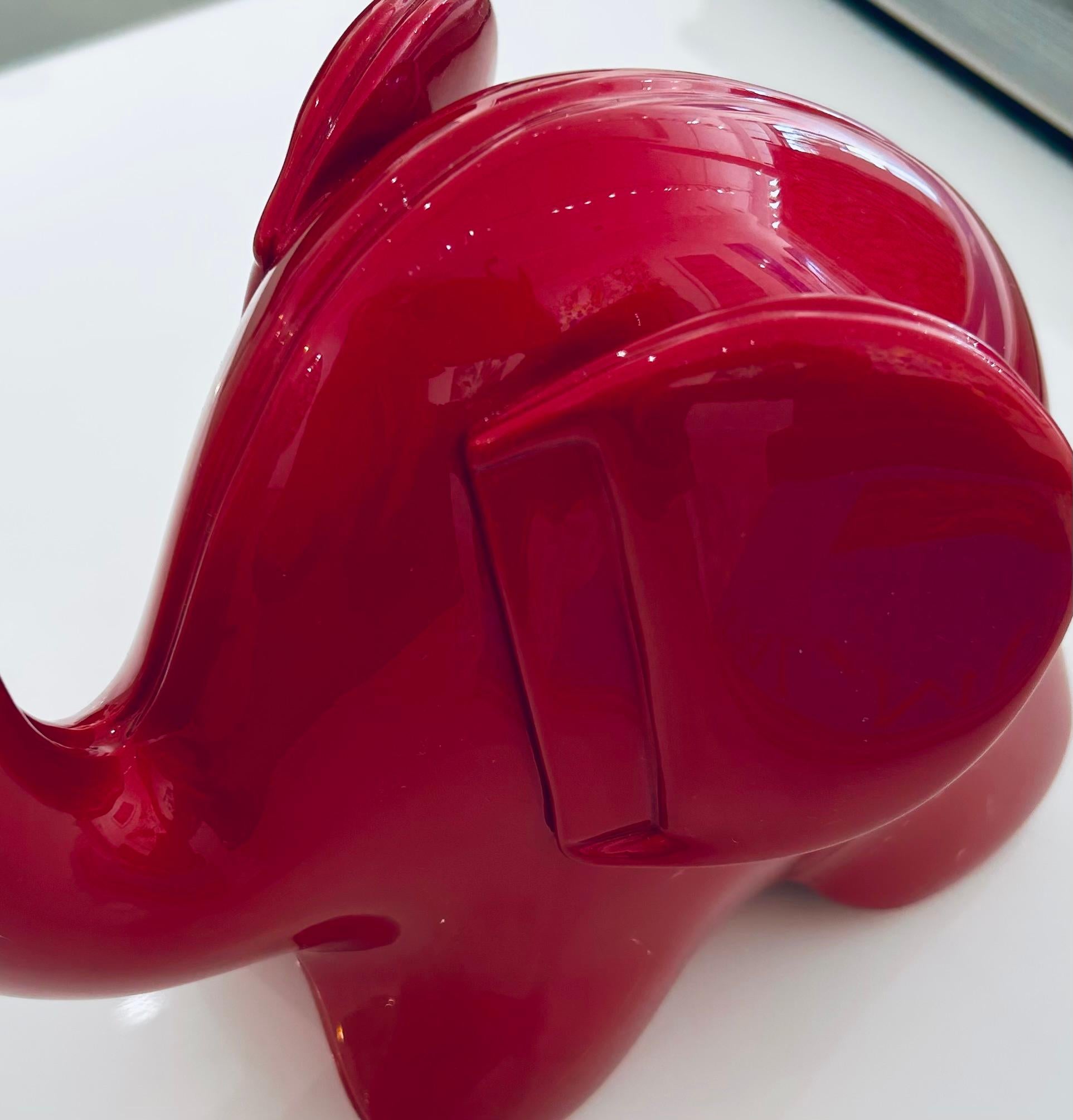 Fuchsia Pop Art Playful Elephant (Magenta Shimmer) Christopher Schulz Sculpture  For Sale 3