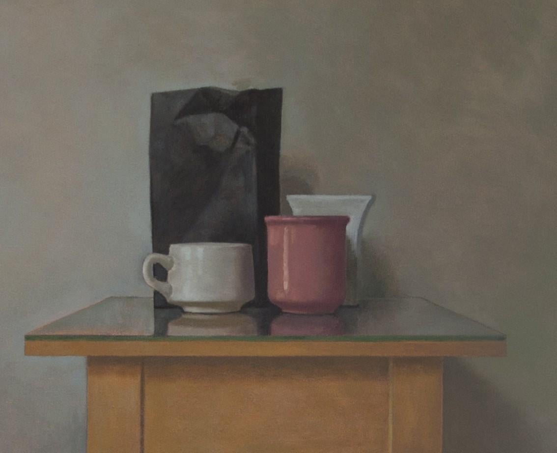 Schwarze Tasche. Stilleben Malerei – Painting von Christopher T Terry