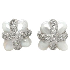 CHRISTOPHER WALLING X geformte Biwa-Perlen-Diamant-Ohrringe