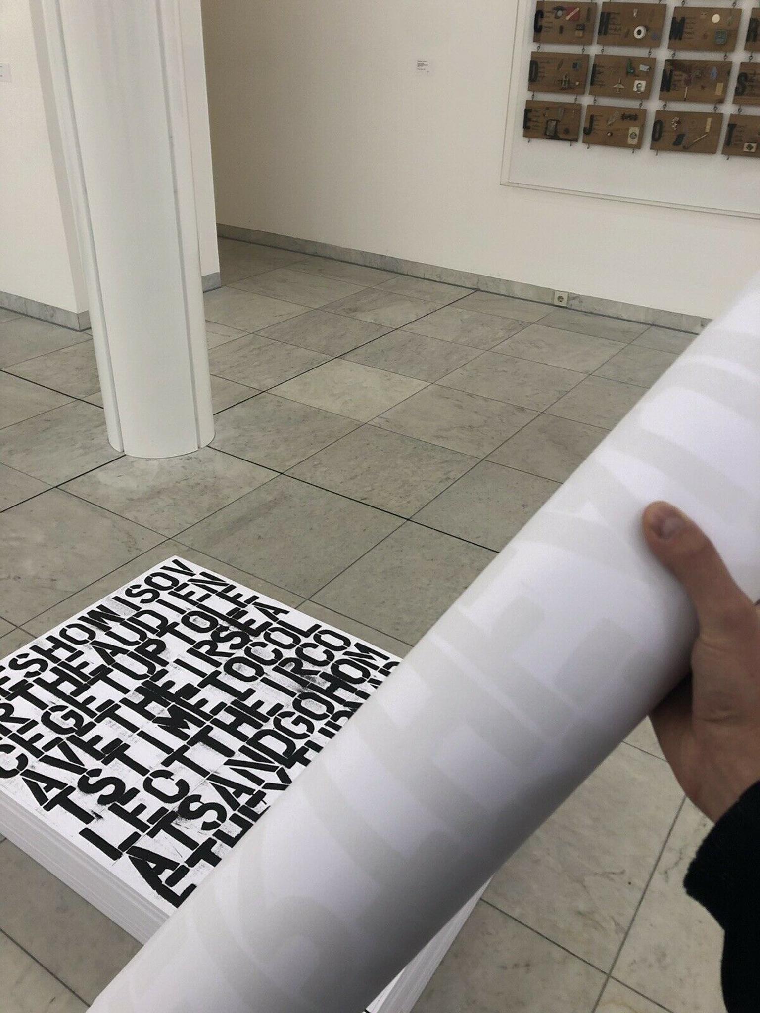 Senza titolo (Lo spettacolo è finito) - 2019 (1993) - Litografia originale - Licenza nuova 8