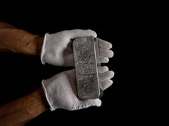 Christos J. Palios - 100oz Pure Silver Bar, Photography 2015, Printed After