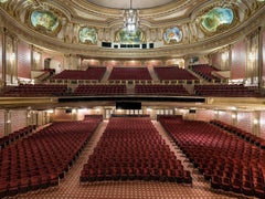 Christos J. Palios - Auditorium du Théâtre Mark Hellinger, NYC, 2021, Imprimé d'après