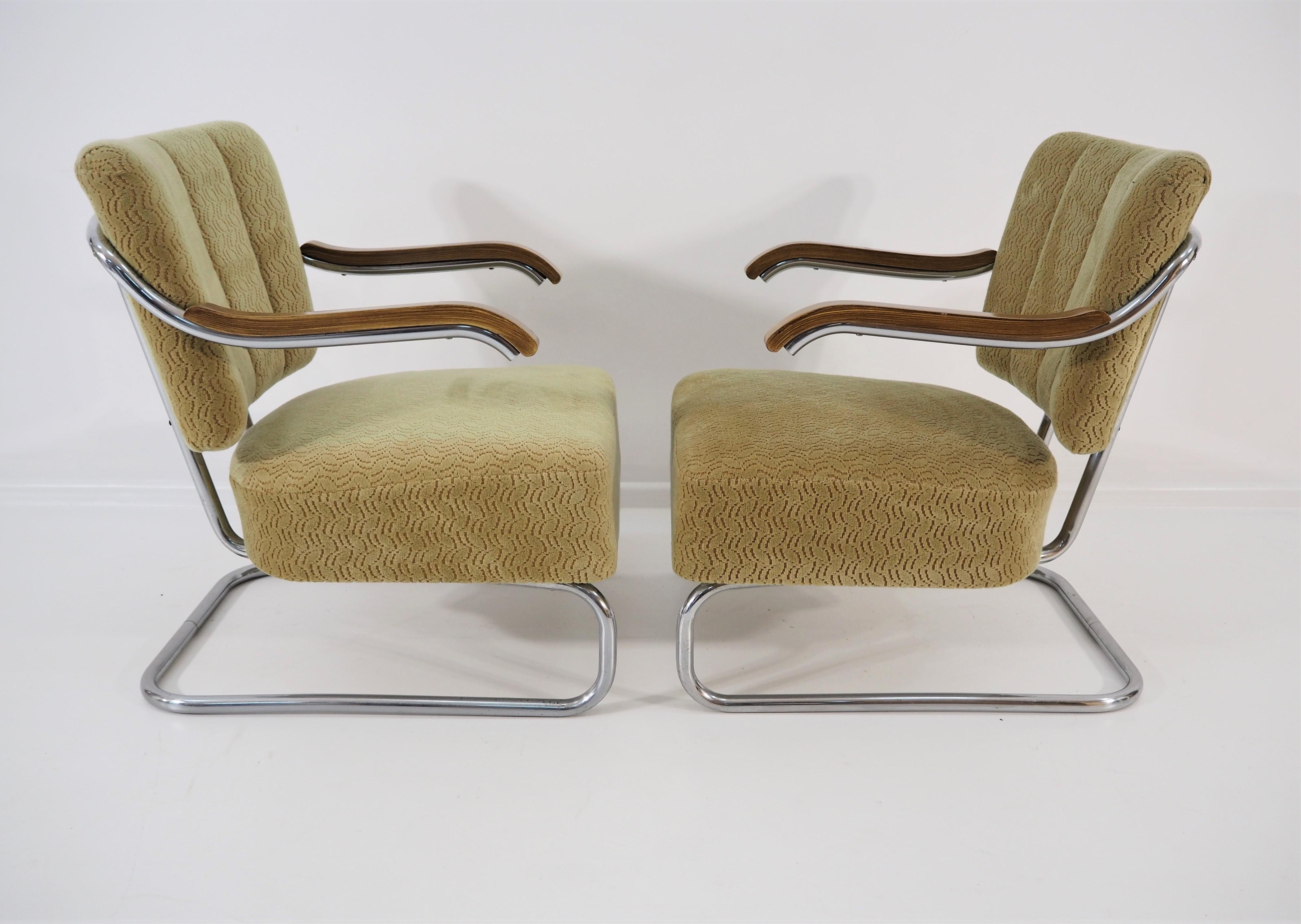 Chrom Bauhaus armchairs Robert Slezak for Hynek Gottwald of the 1930s. Original condition.