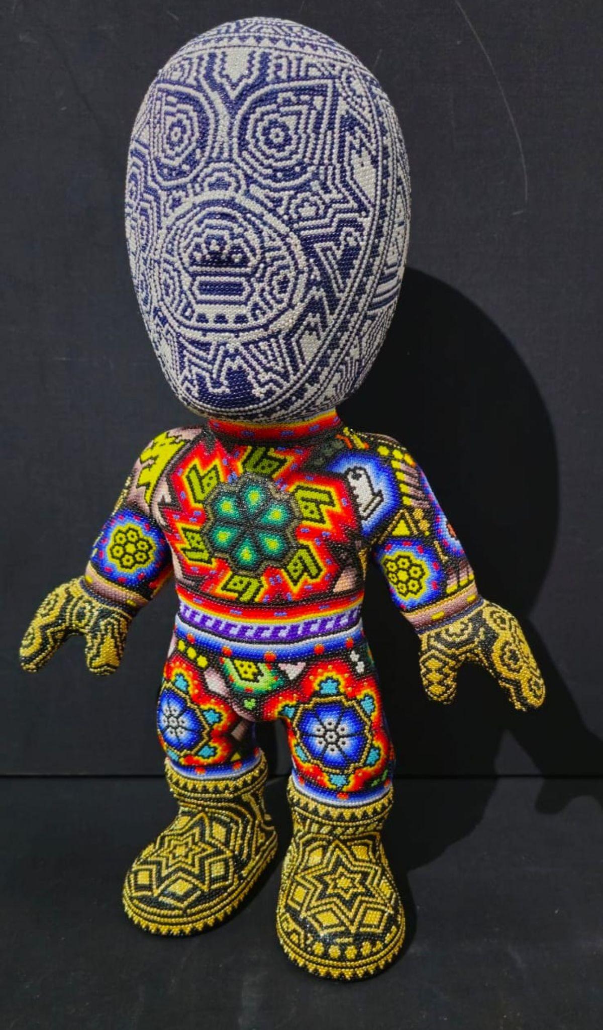 „SANTO“ aus der Serie Huichol ALTERATIONS