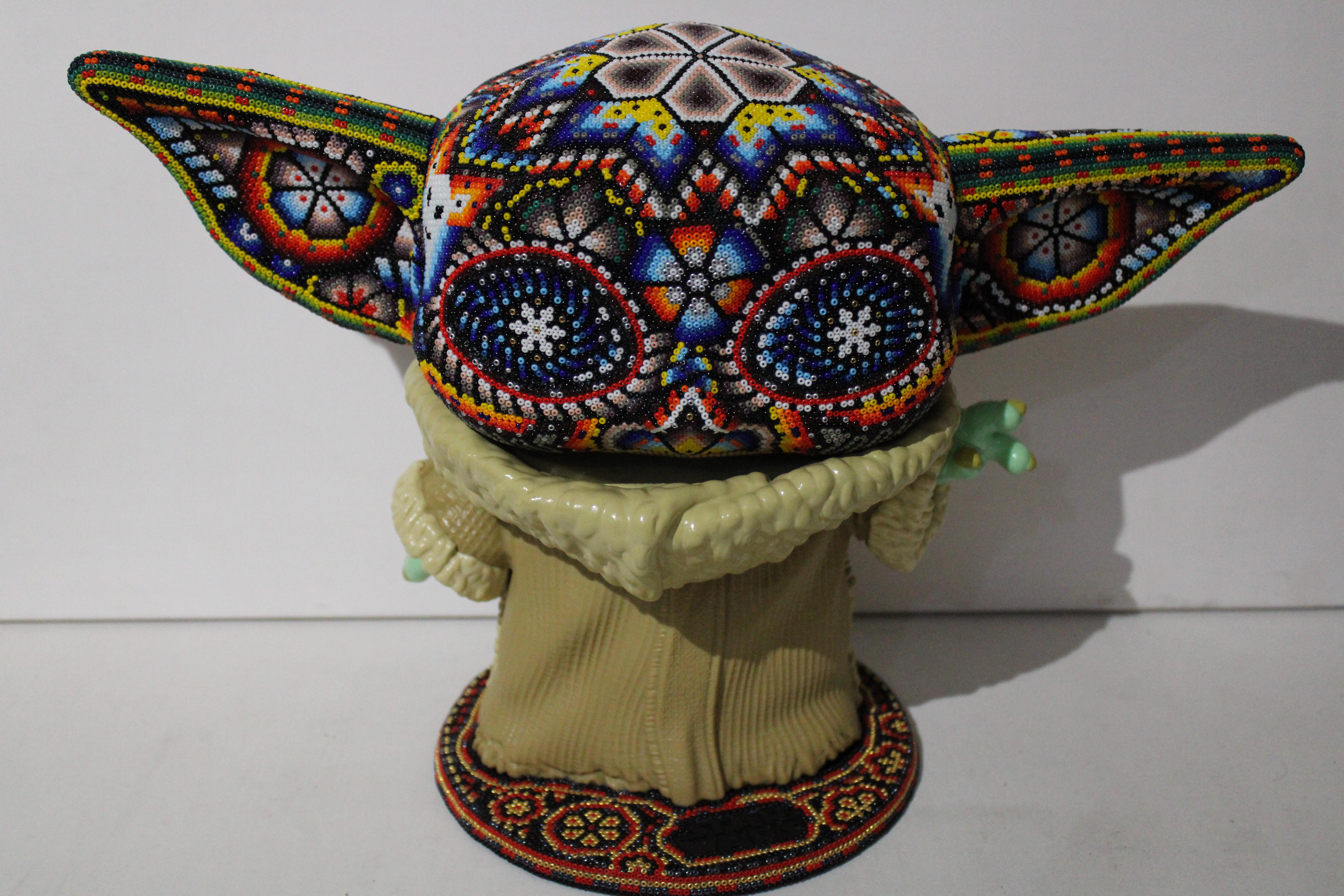 Baby Y aus der Serie Huichol ALTERATIONS