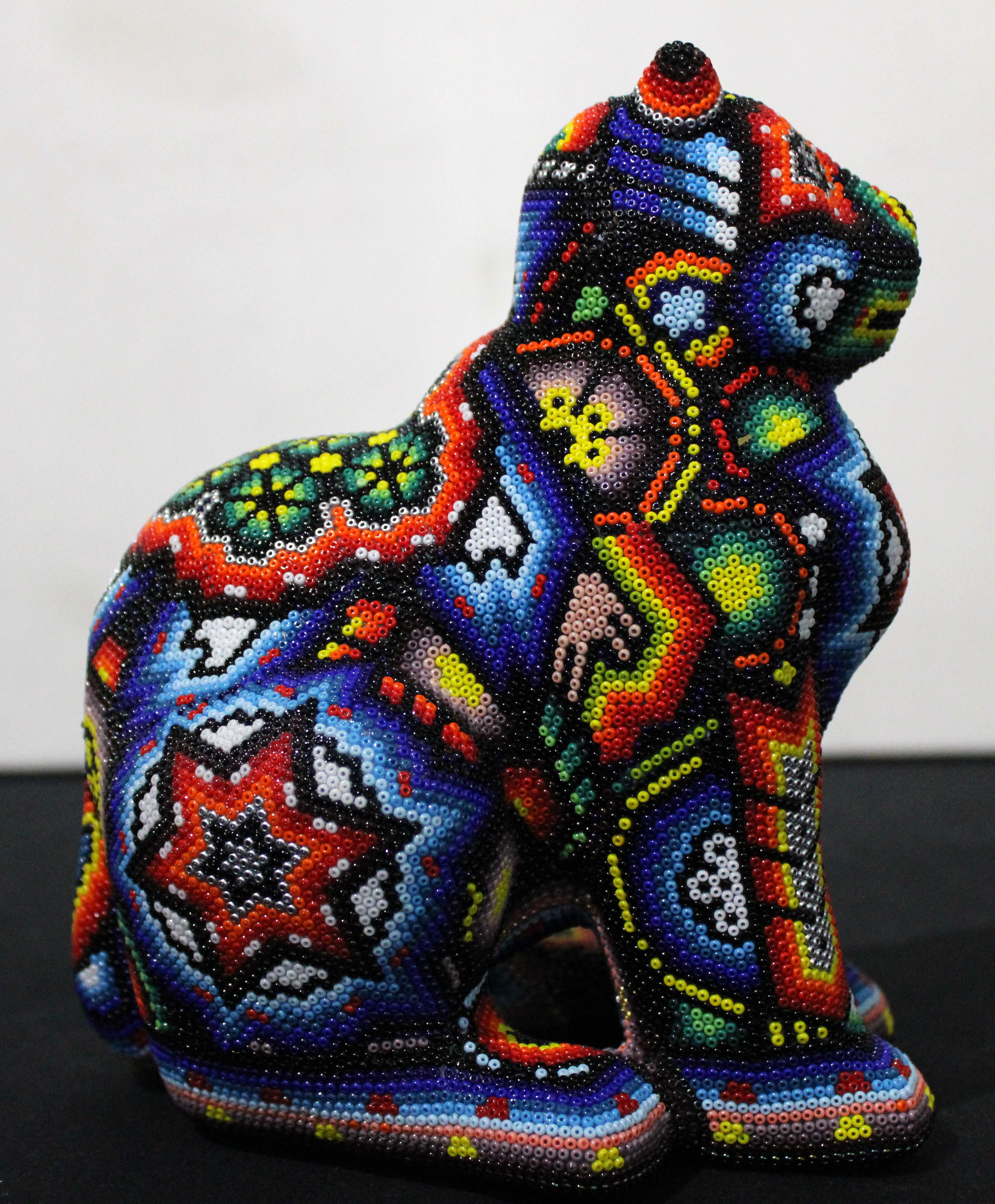 Gatos con 9 vidas II - Figurative Sculpture Negro de CHROMA aka Rick Wolfryd 