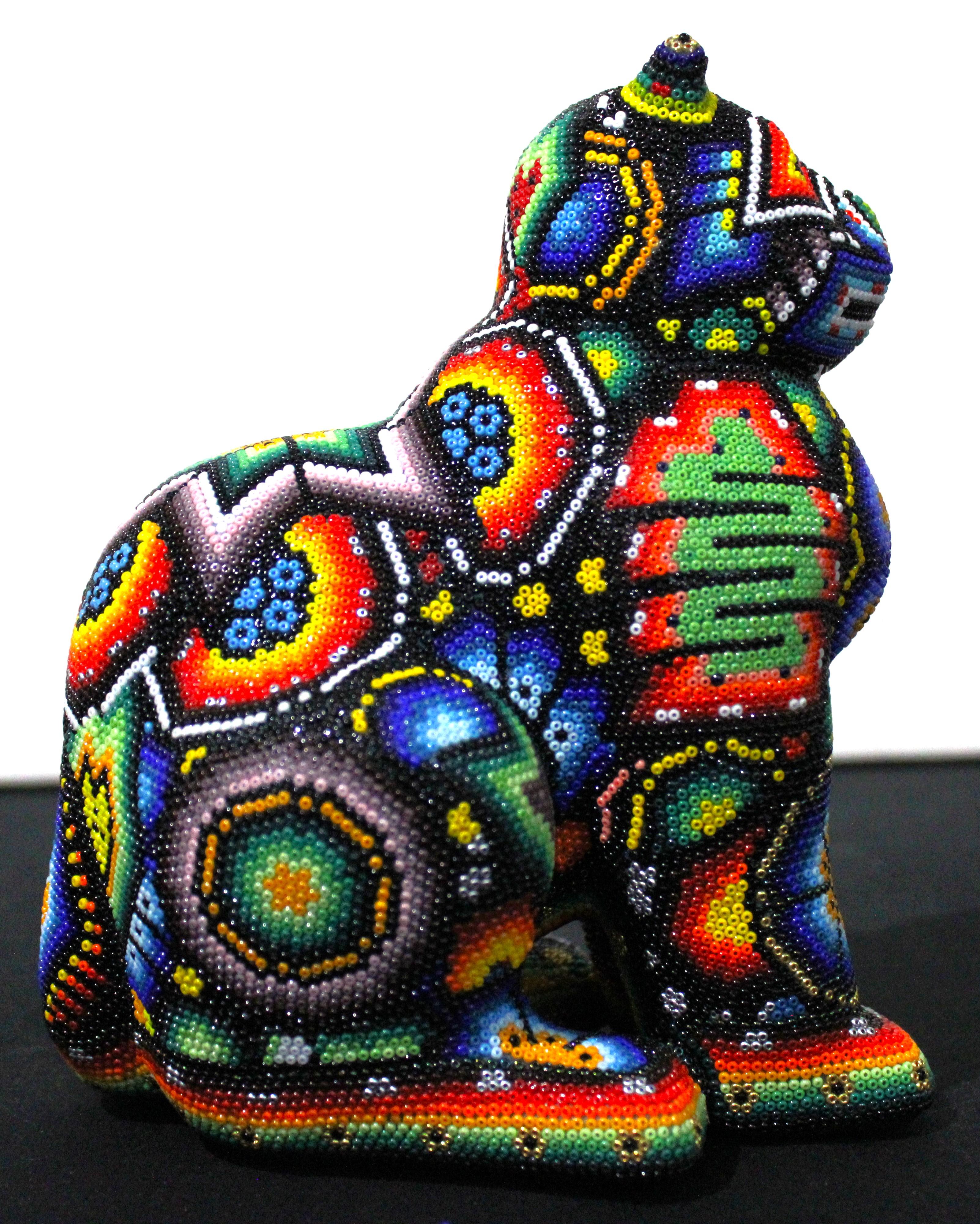 Firmado y fechado en 2025.

¡¡¡ABIERTO A COMISIONES!!!

ARTE DE ALTERTACIÓN . . es un proceso de colaboración entre Rick Wolfryd, artista y marchante de arte con más de 40 años de experiencia, y varios artistas huicholes mexicanos y estudios de arte