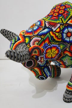 Scultura Chroma 'El Toro 2', serie Huichol, tecnica mista, 2026