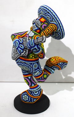 Scultura Chroma "MI AMOR", serie Mariachi, tecnica mista Huichol, firmata 2025