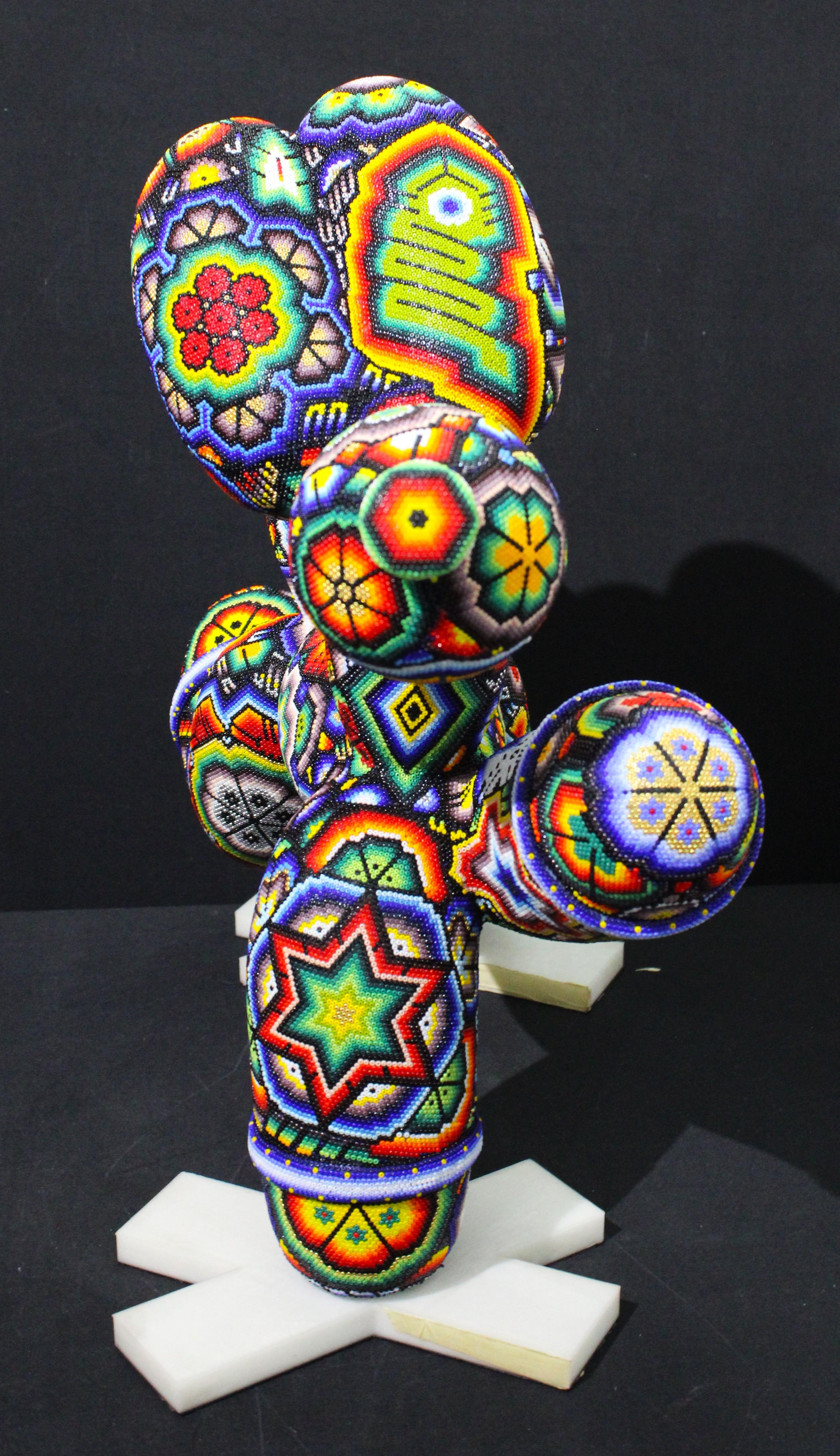 CHROMA-SEA OF DESIRE . . . PEEING DOG - Pop Art Sculpture par CHROMA aka Rick Wolfryd 