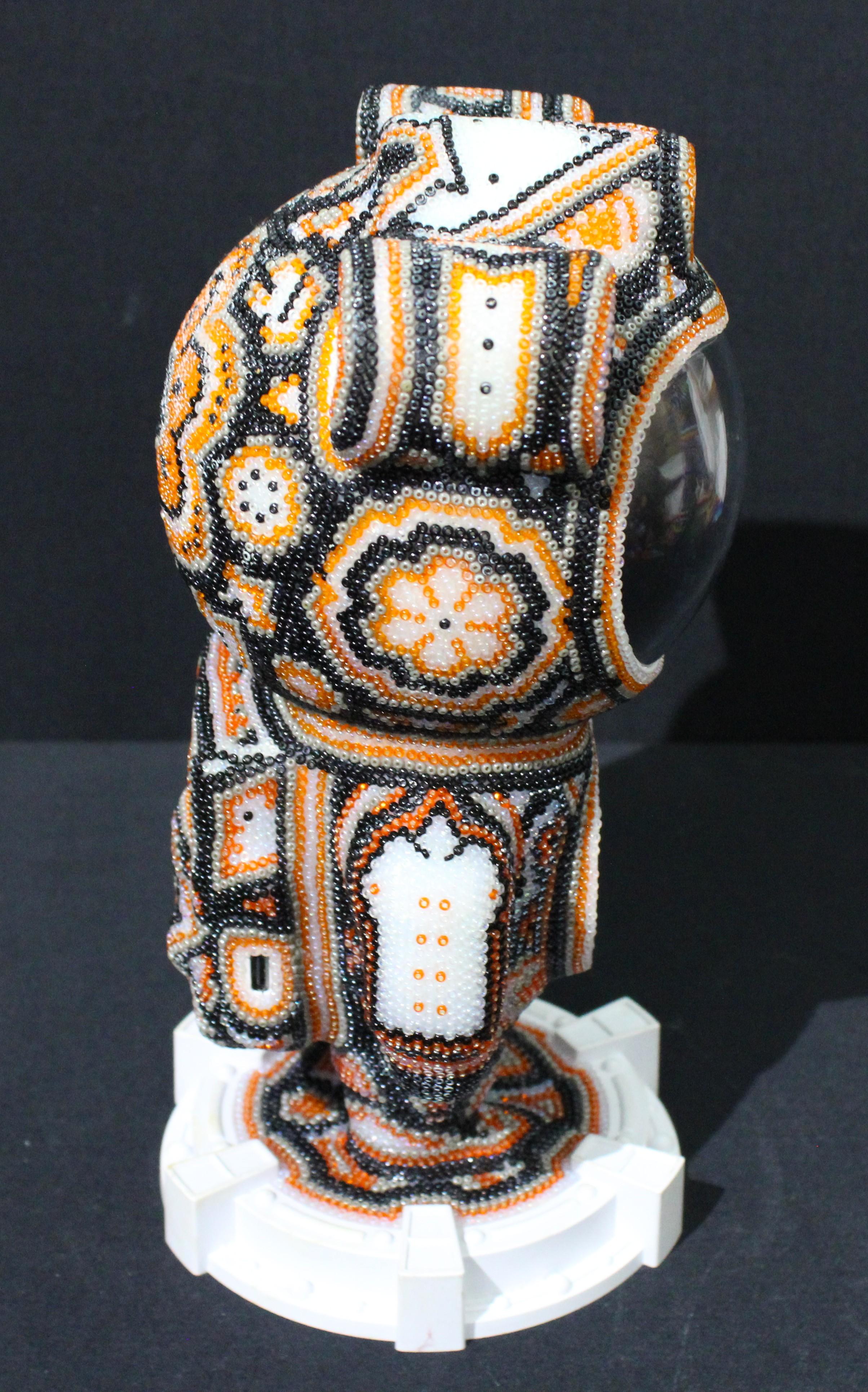 CHROMA-SPACEMAN CAN V - Sculpture by CHROMA aka Rick Wolfryd 