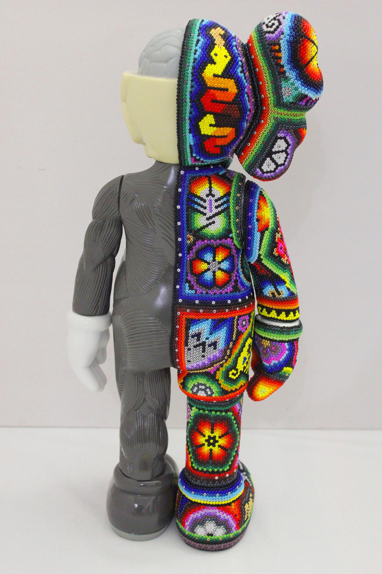 « Artiste diplômé » de la série Huichol ALTERATIONS - Pop Art Sculpture par CHROMA aka Rick Wolfryd 
