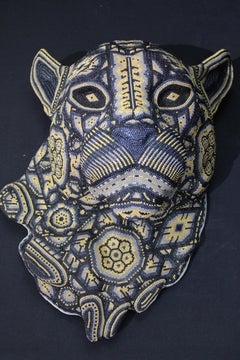 Mexikanische Huichol Perlenbesetzte große Skulptur Panther Young