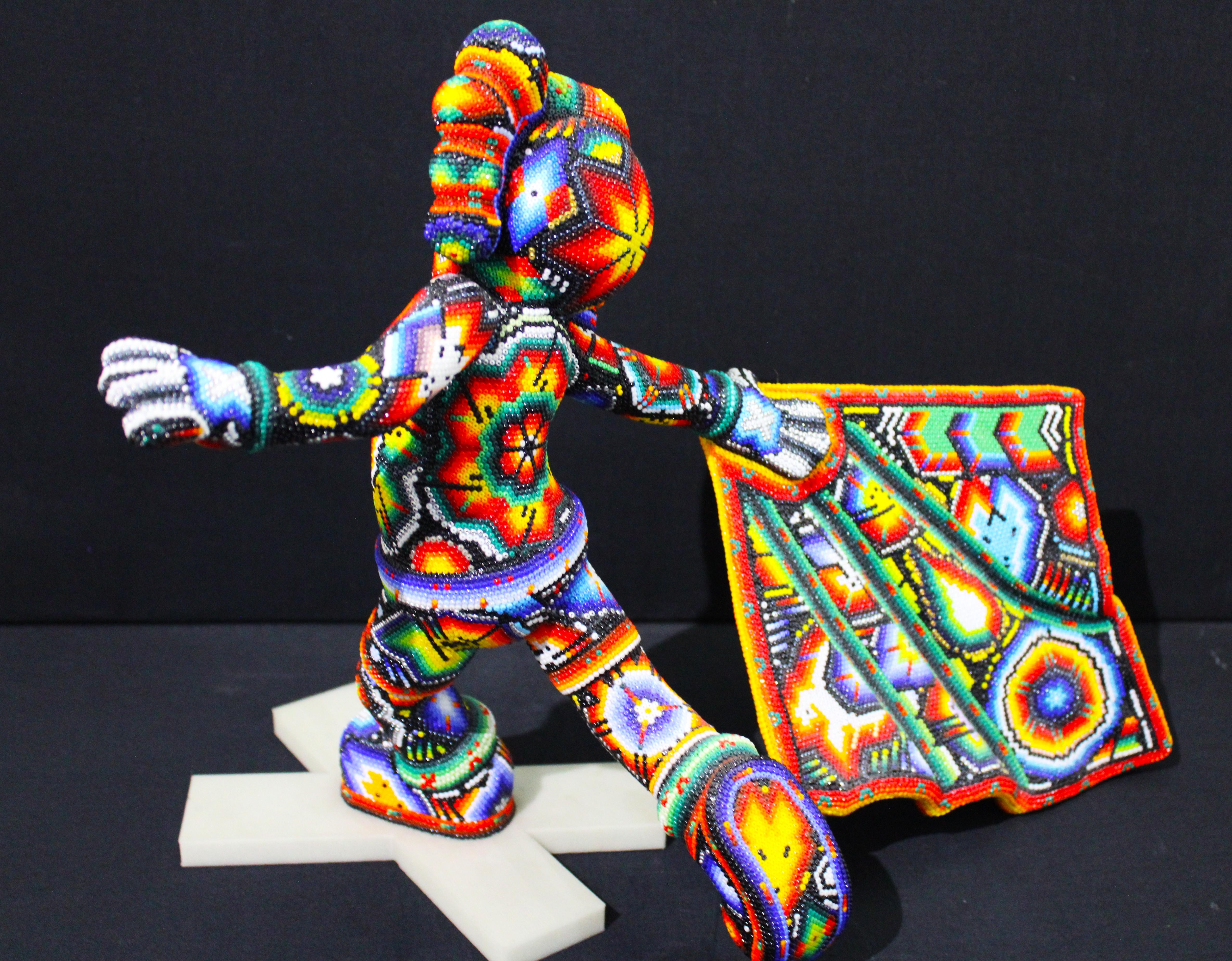 Huichol-Skulptur „Toreador Independiente“ aus der Serie Huichol ALTERATIONS im Angebot 6