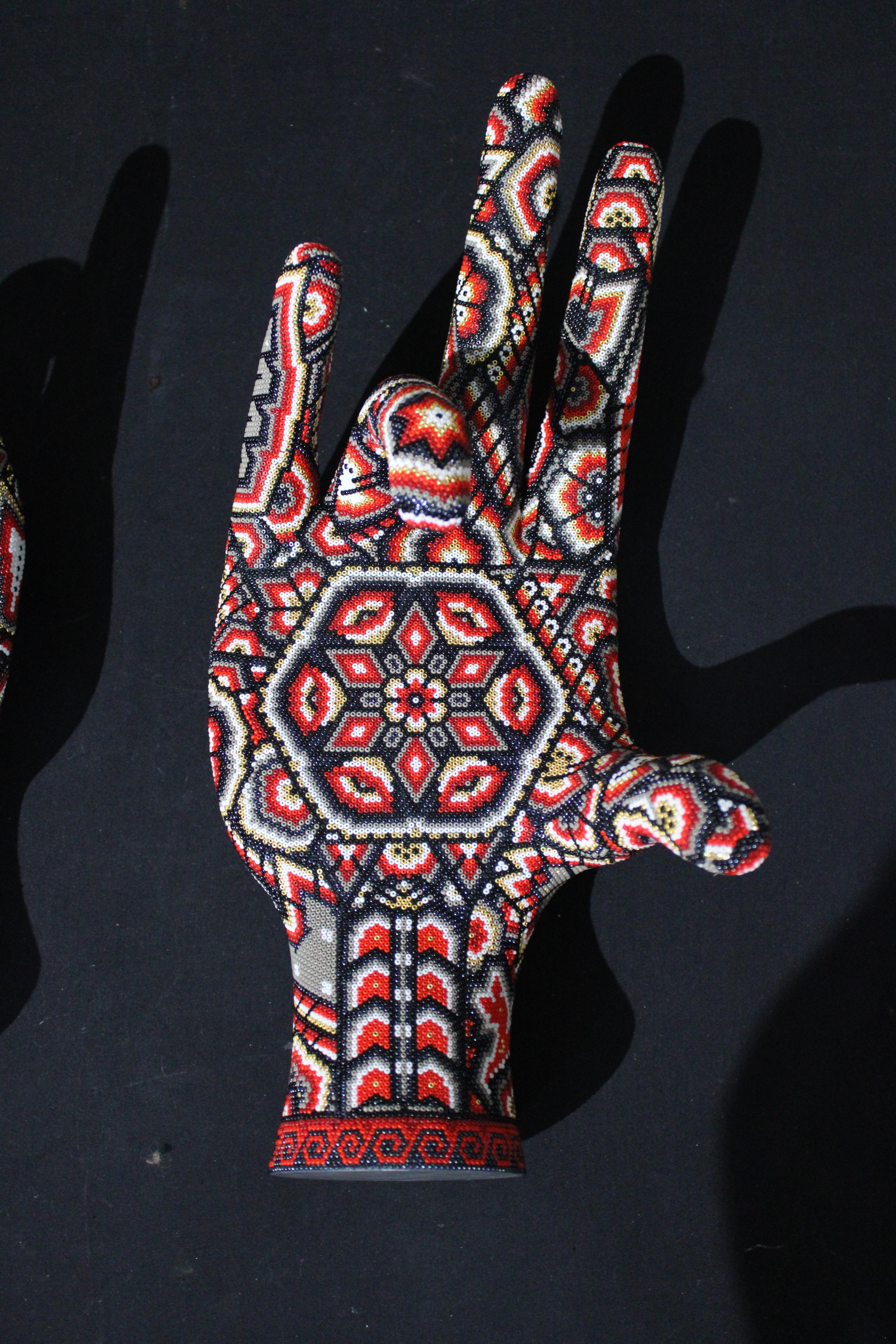 Love Tempo Series  Original Mexican Beaded Sculpture 2025 For Sale 2