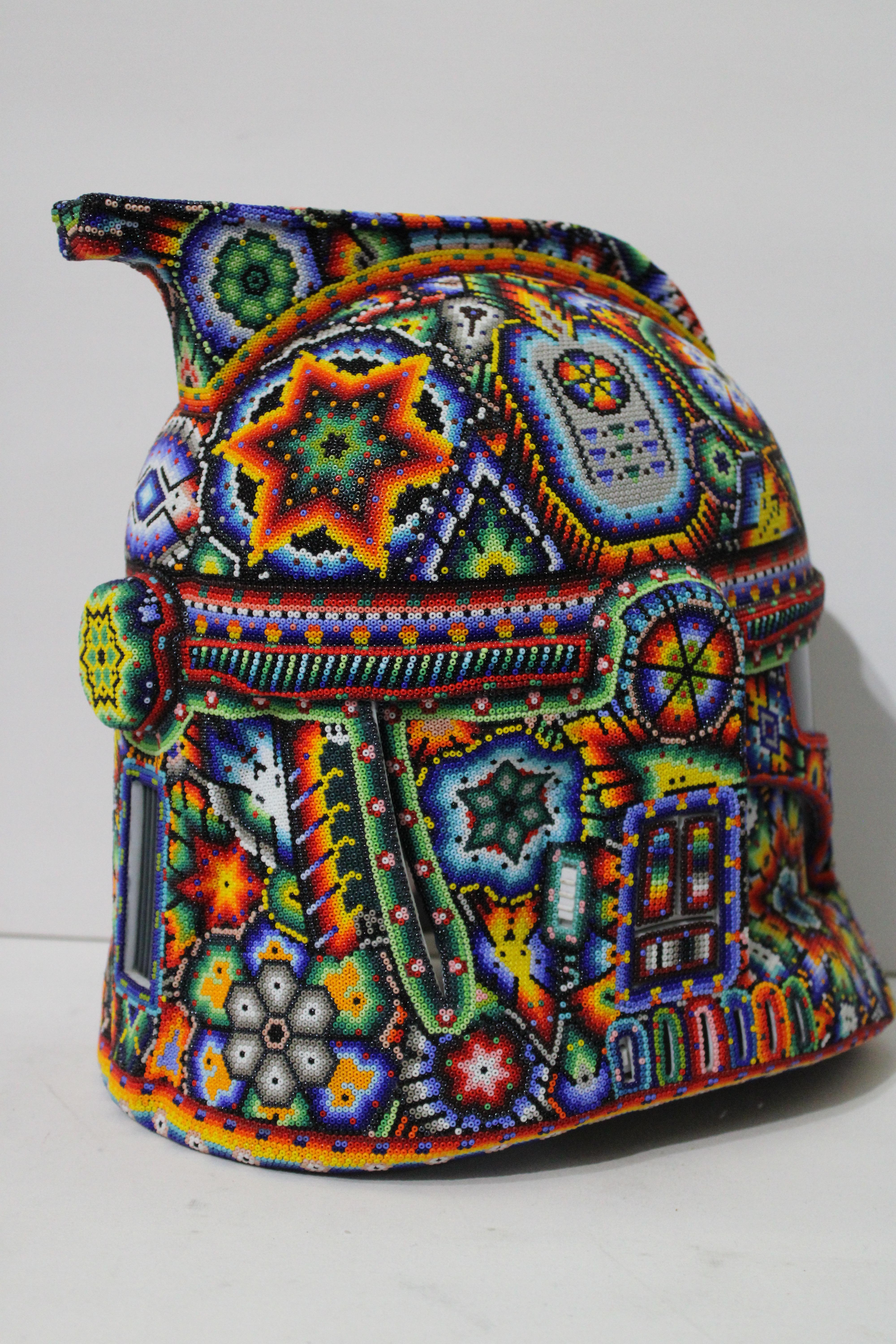 ¡¡¡SIEMPRE ABIERTA A ENCARGOS!!!

ARTE DE ALTERTACIÓN . . es un proceso de colaboración entre Rick Wolfryd, artista y marchante de arte con más de 40 años de experiencia, y varios artistas huicholes mexicanos y estudios de arte huicholes mexicanos