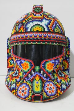 "Casco de la Guerra de las Galaxias" de la Serie ALTERACIONES Huicholes